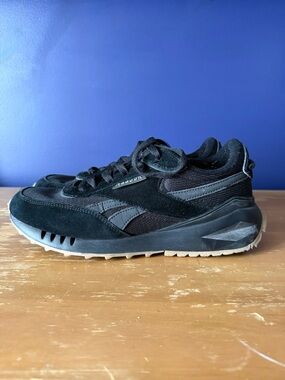 Reebok Men's Black Low-Top Athletic Sneaker